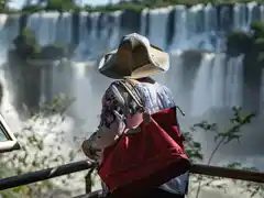 Cayó un 16 por ciento la cantidad de viajeros en Semana Santa con respecto a 2024