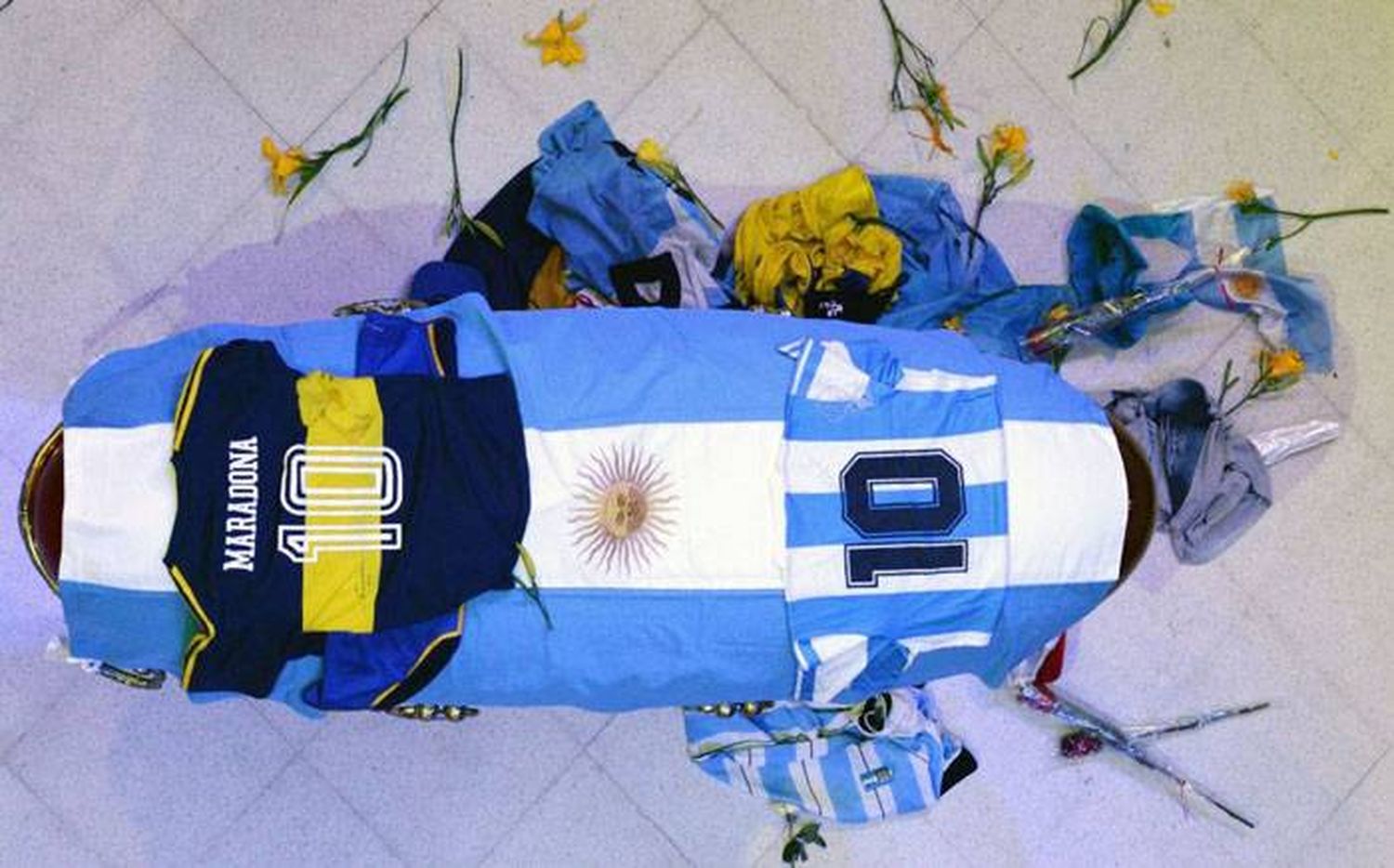 De ídolos, muerte y desamparo