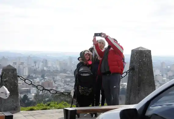 Una gran cantidad de turistas disfrutó de Tandil durante el fin de semana