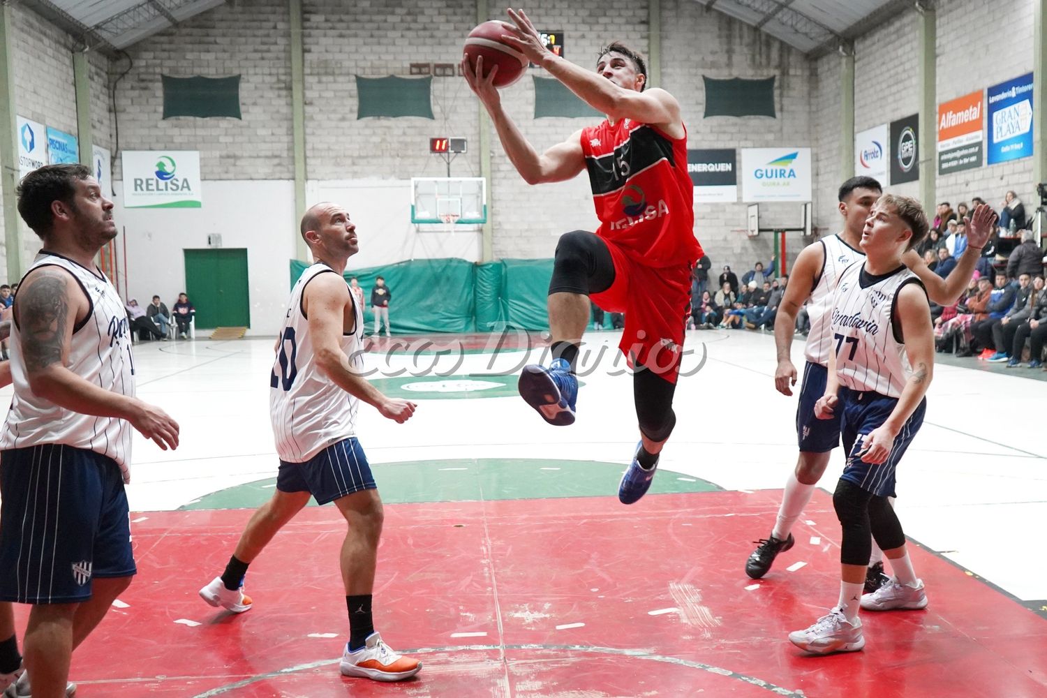 Centro Basko vs Rivadavia. La segunda final, iba a disputarse en el SUM de 65 y 58