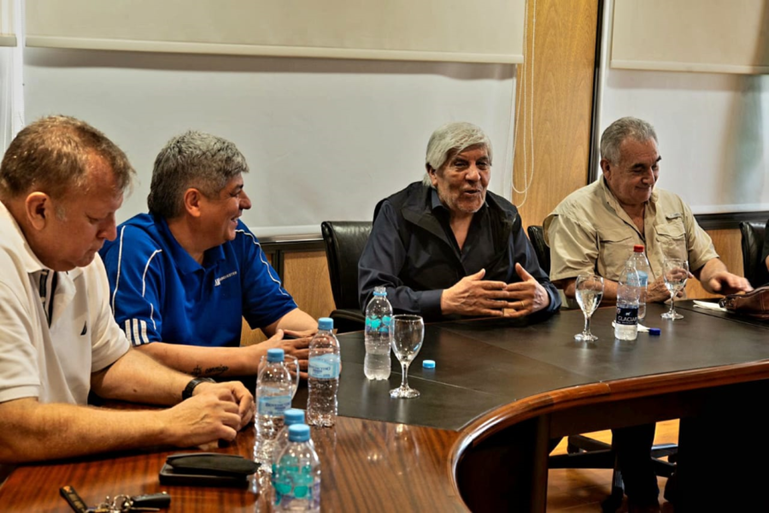 Gremios del transporte se plantan: el 30 de octubre habrá paro contra el ajuste y la privatización"