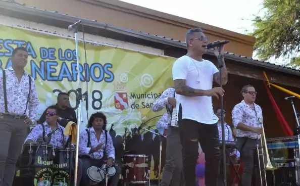 Sergio Torres animó la Fiesta de los Balnearios Santotomesinos