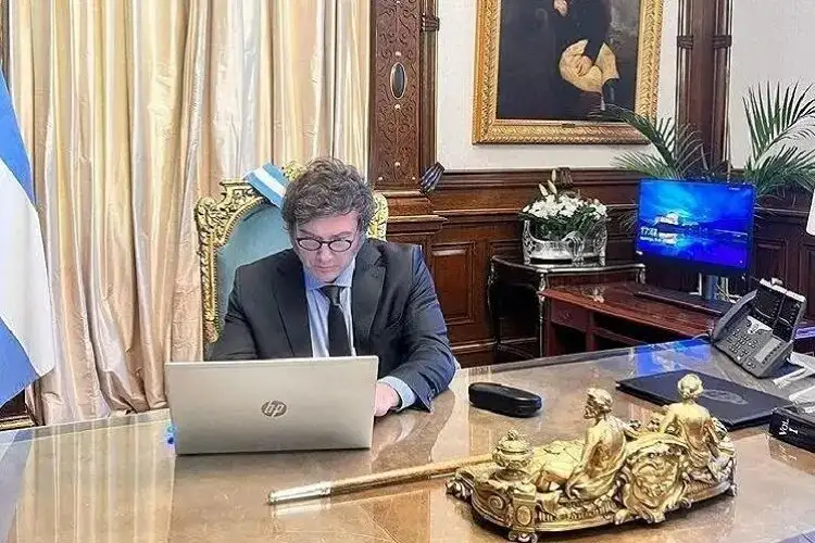 El Gobierno modificó por DNU 
el prorrogado Presupuesto Nacional