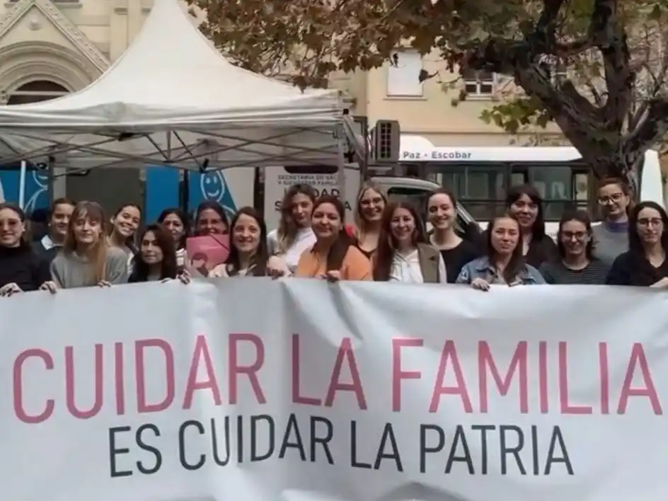 Programas que fortalecen a las familias y a la comunidad