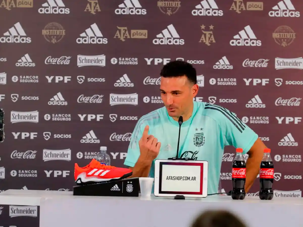 Scaloni: "Messi está bien y, si sigue así, va a jugar"