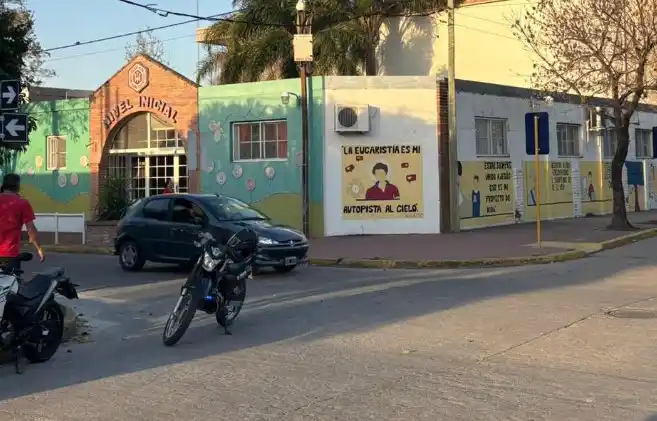 El choque sucedió en la esquina de las calles Echeverría y Gerónimo del Barco.