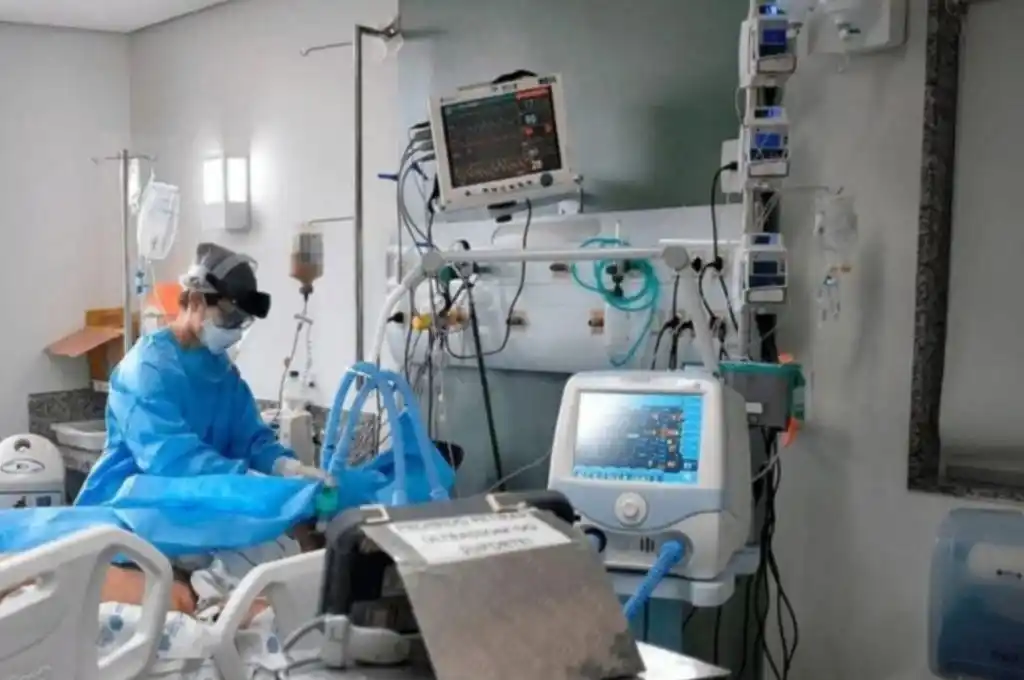 Santa Fe: el 80% de los internados en terapia por Covid no está vacunado