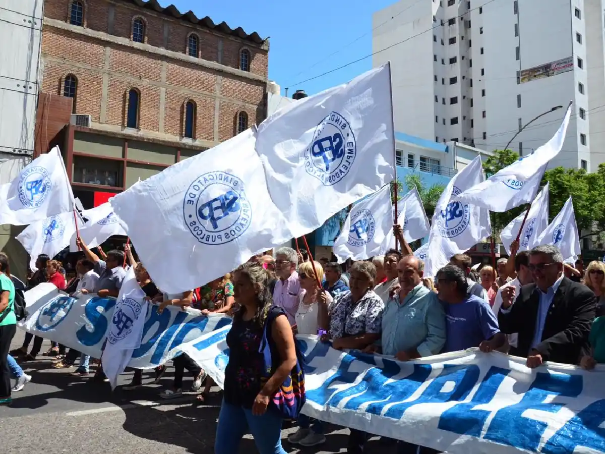 El SEP en alerta por la baja de contratos en salud y otras áreas 