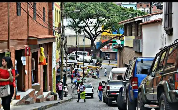 En Petare delincuentes obligaron a un conductor a trasladar cadáveres