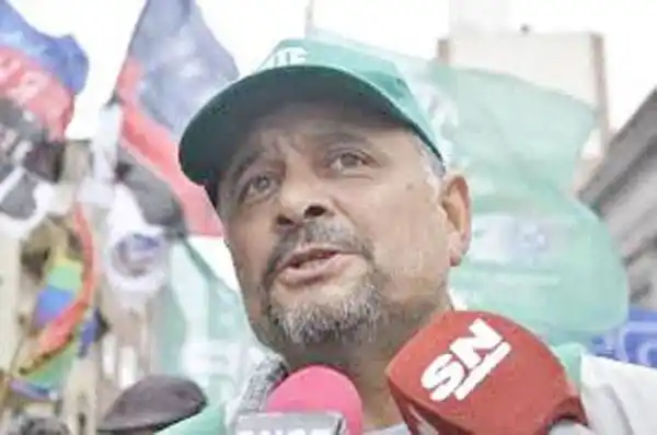 ATE elevó al gobierno un pliego de demandas que considera  �Sde urgencia e imprescindibles⬝