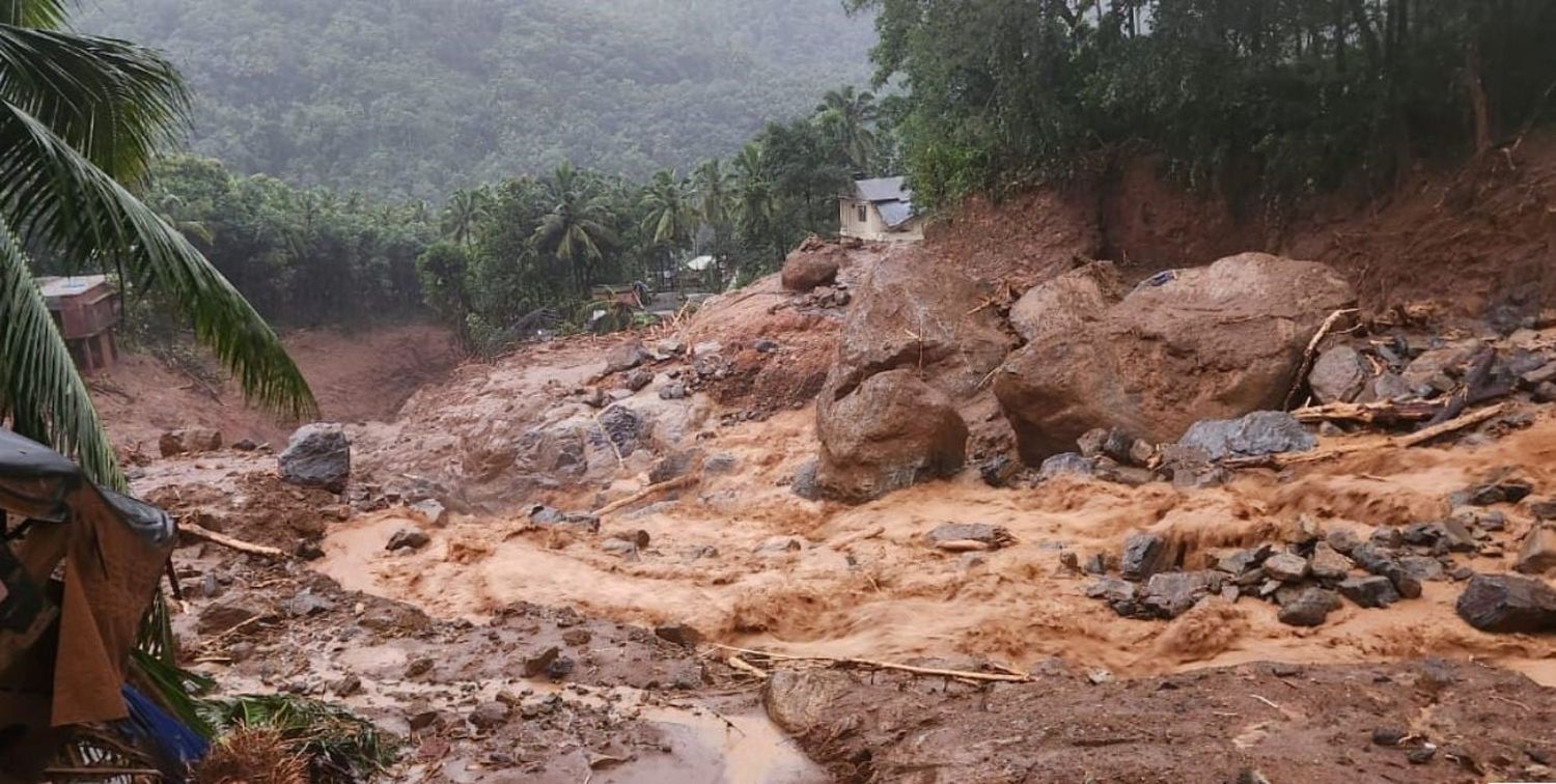 Inundaciones provocadas por fuertes lluvias en el sur de India causaron la muerte de al menos 49 personas