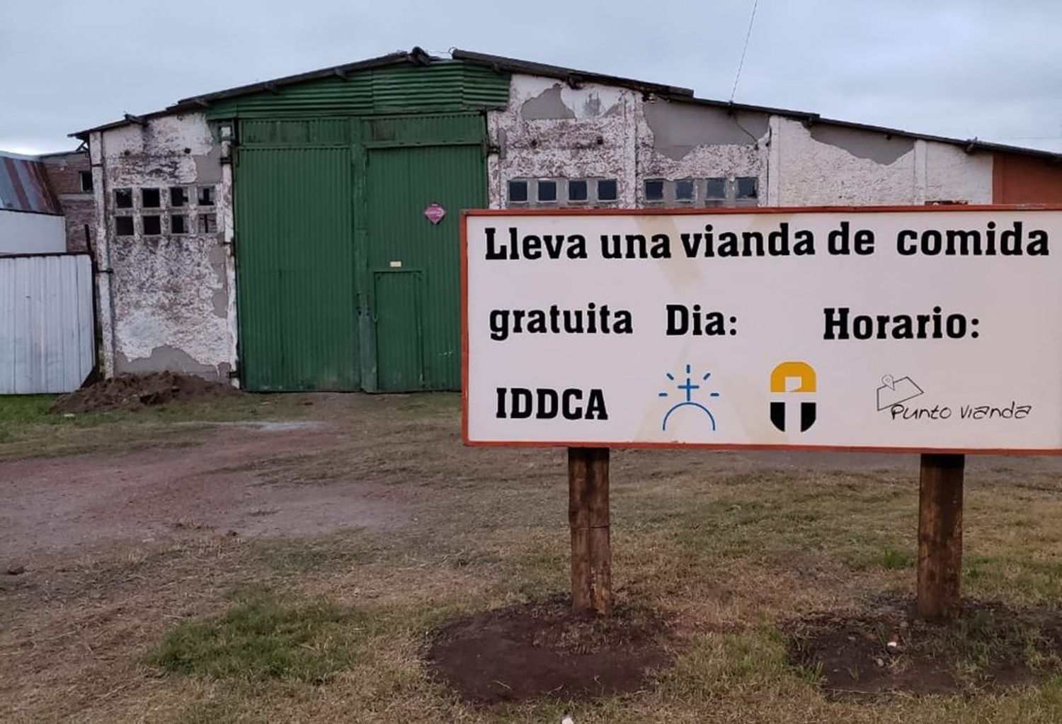 Vecinos de Villa Aguirre armaron un proyecto de viandas gratis para quienes lo necesiten