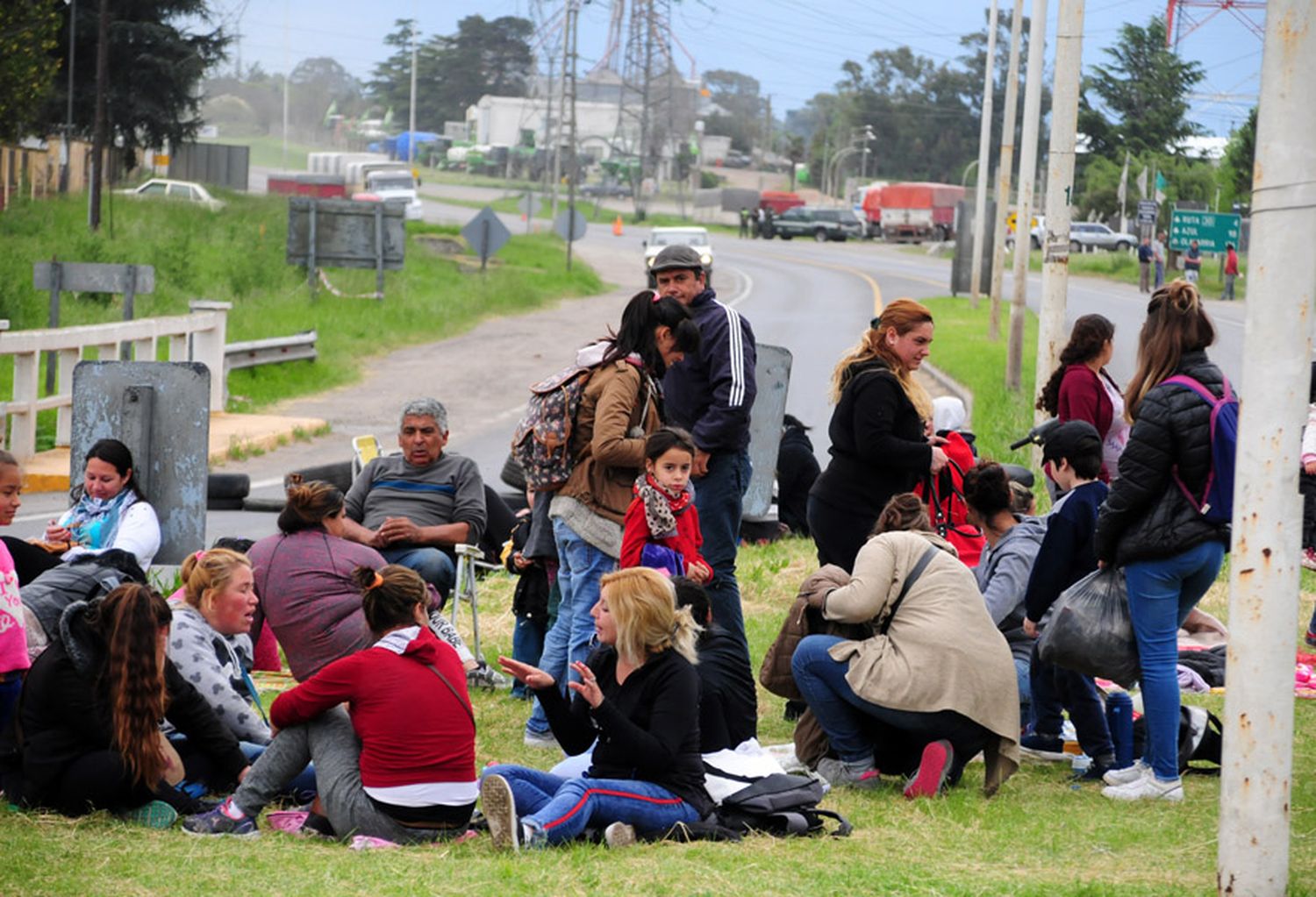 Continúa el corte en la Ruta 226 del Movimiento 1  de Octubre y se multiplican las quejas vecinales