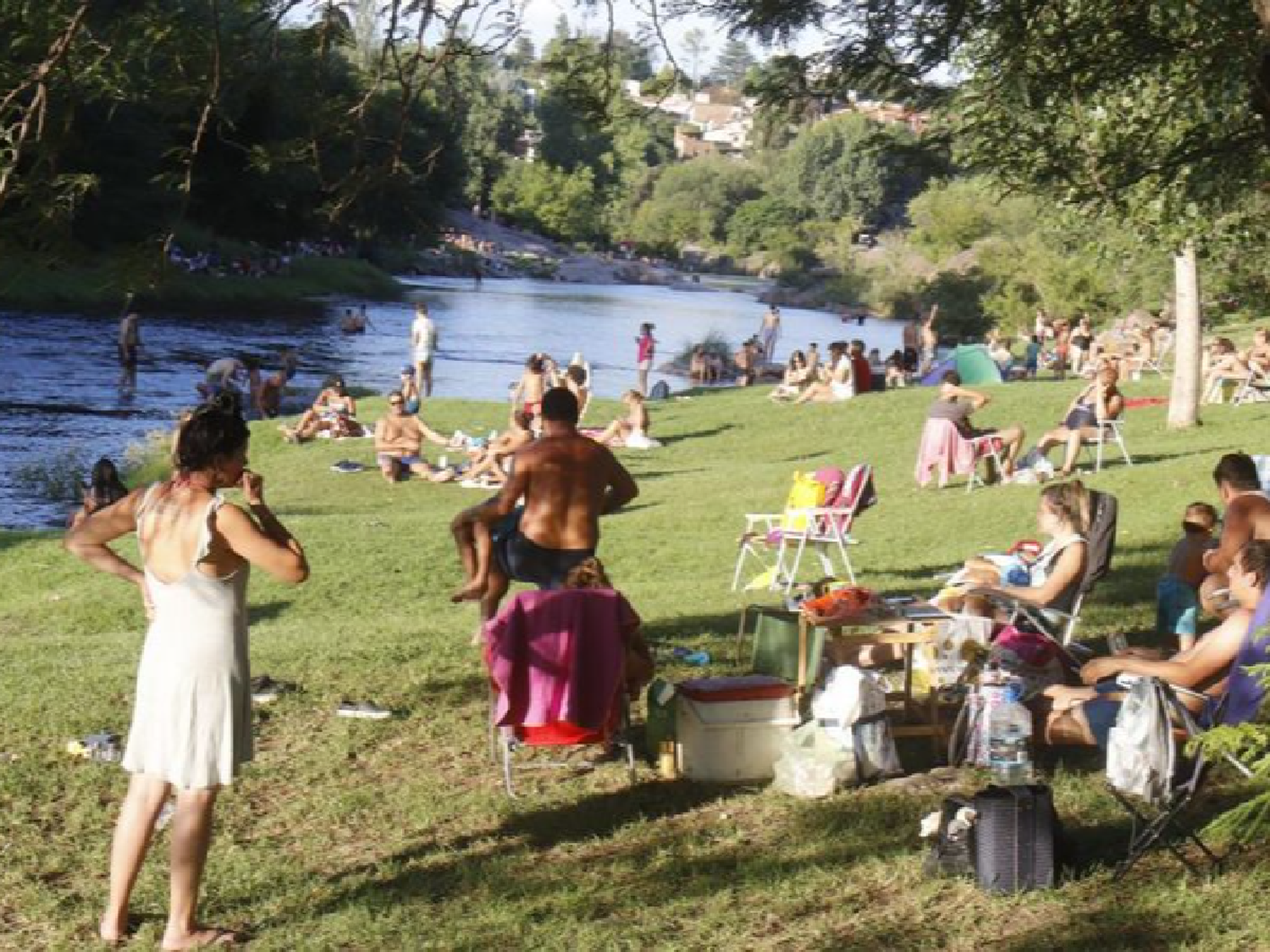 Se movilizaron más de tres millones de turistas en el fin de semana extra largo de Carnaval