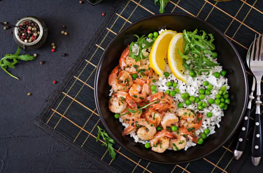 NO dieta: regular la cantidad y no prohibir alimentos