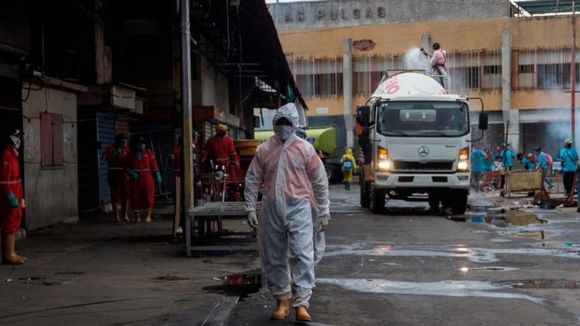 ¡CRUELDAD! A los pacientes en el Zulia los atienden en el piso