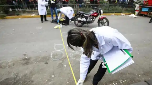 De 15 disparos sicarios le arrebatan la vida a motorizado venezolano en Perú