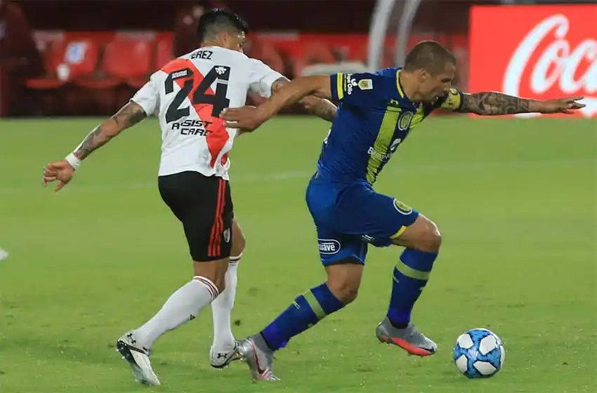 Vecchio: «Fuimos un equipo valiente, intentamos jugar y tuvimos situaciones»