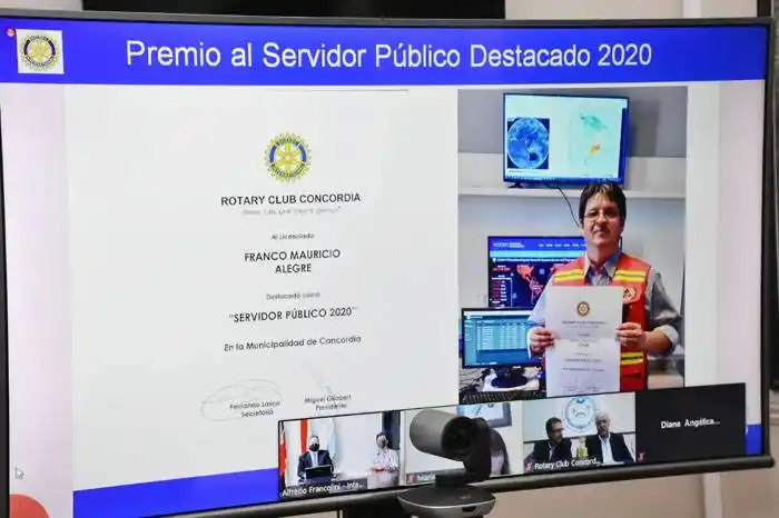 Rotary Club Concordia  distinguió a Mauricio Alegre, coordinador de la sala de situación