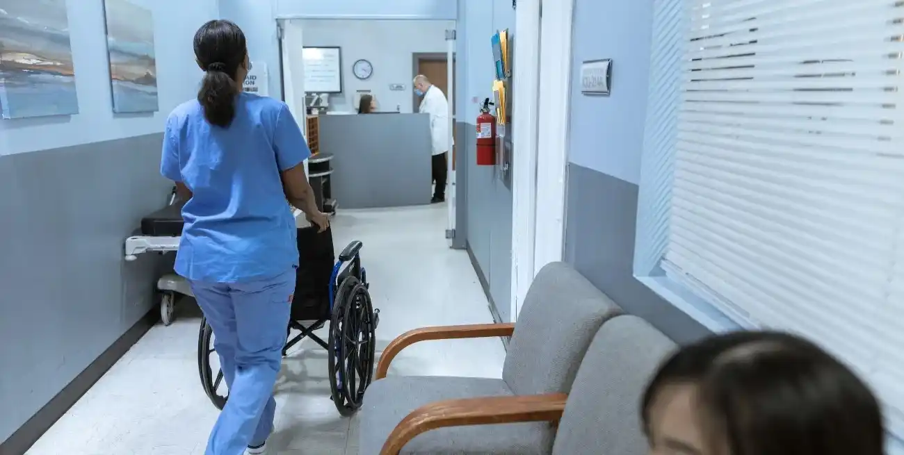 El proyecto generó debates sobre acceso y equidad en salud pública. Imagen Ilustrativa.