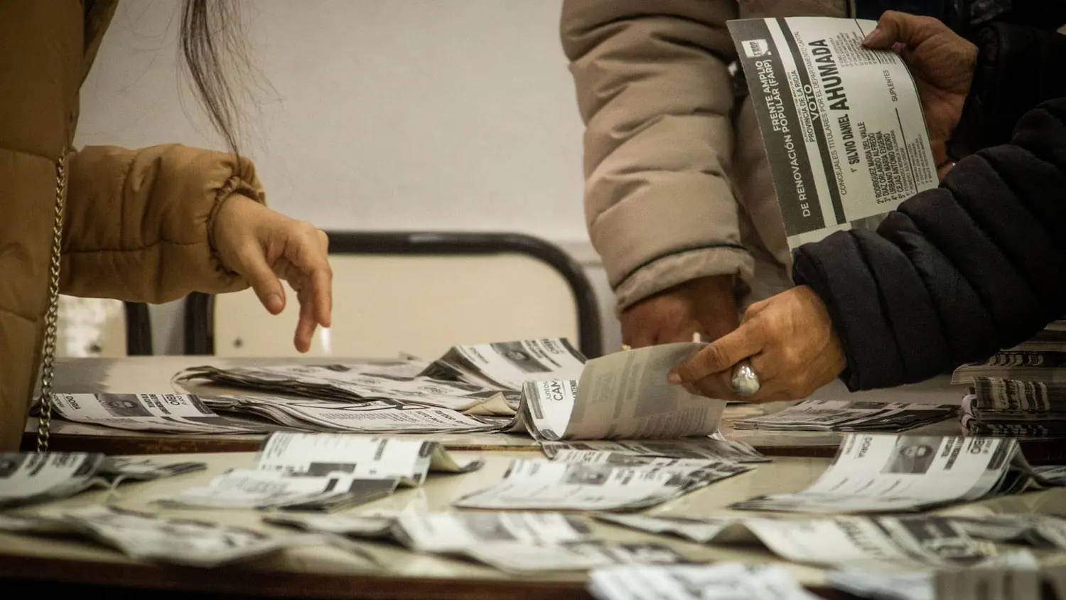 Elecciones 2023: Ziliotto ganó en La Pampa y Melella se impuso en Tierra del Fuego