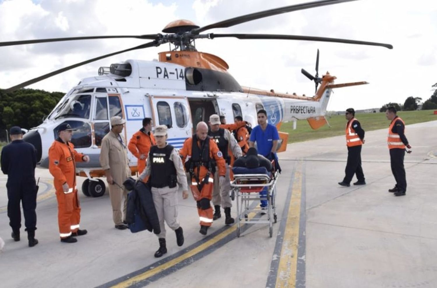 Prefectura aeroevacuó a un tripulante de un buque pesquero