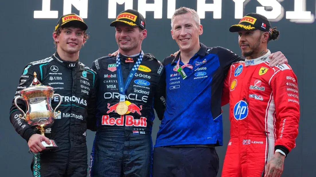 Max Verstappen ganó en el Gran Premio de Malasia y Andrea Kimi Antonelli se acerca al título