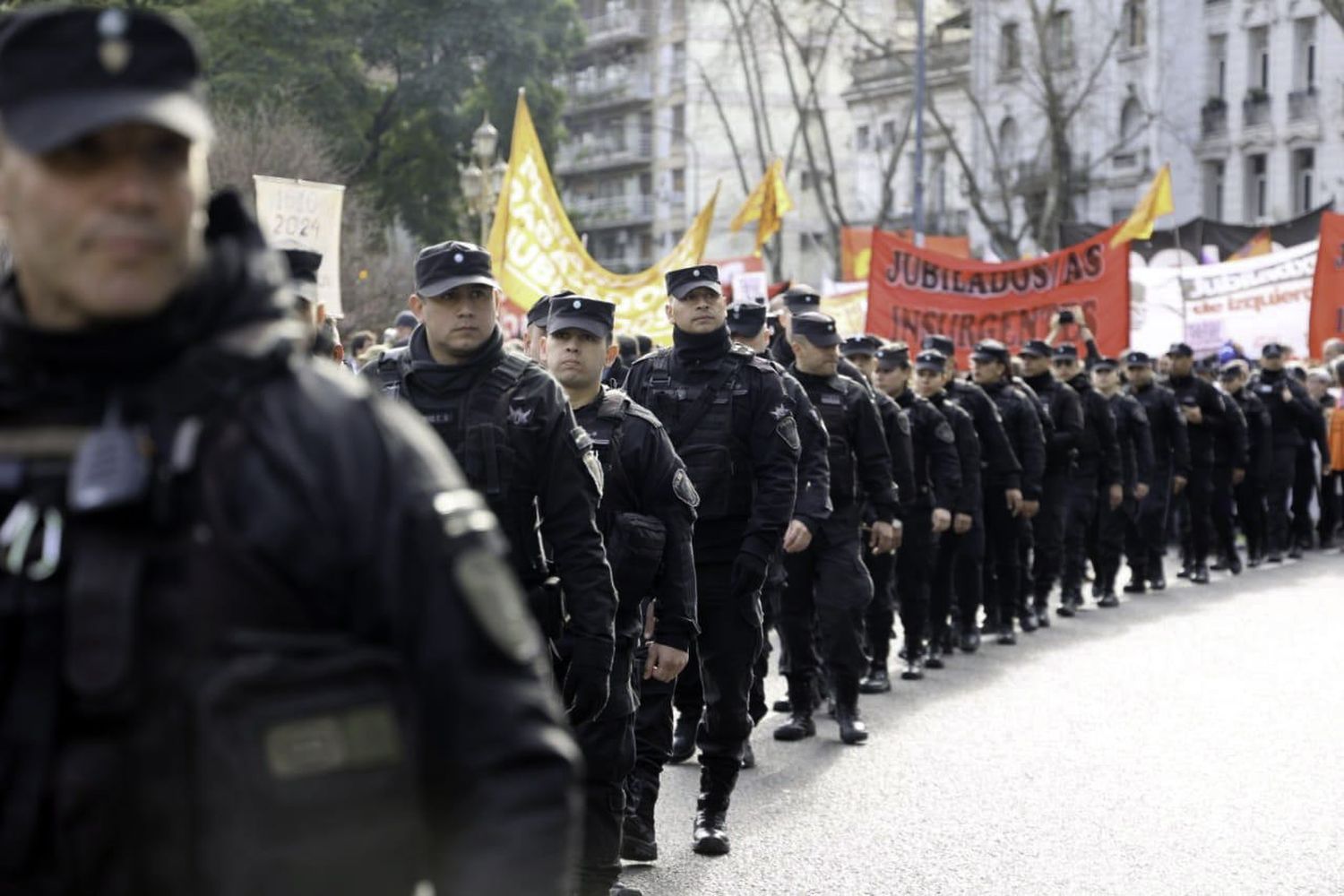 La policía montó un amplio operativo en la zona del Congreso.