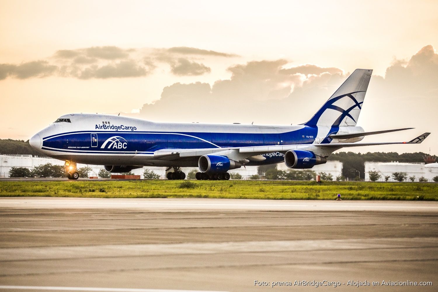Volga-Dnepr will suspend its Boeing 747 pilots