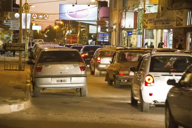 En 10 años se duplicó el padrón de los automóviles 