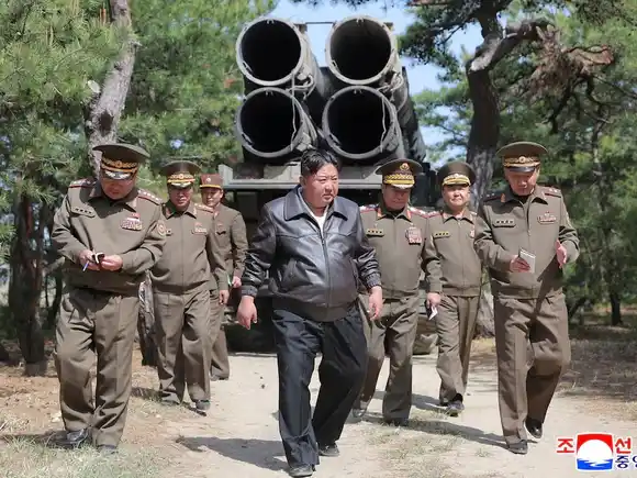 Kim Jong-un supervisó una nueva prueba nuclear en Corea del Norte con un misil que simula un contraataque atómico