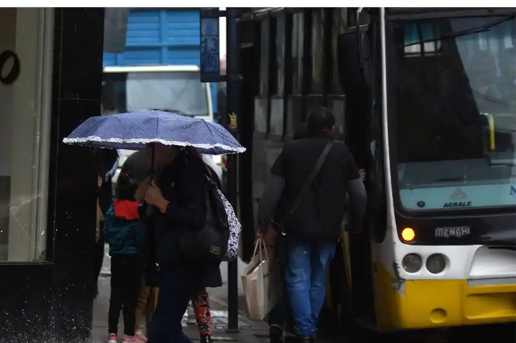 Desde este miércoles el boleto de colectivo en Santa Fe vale $120