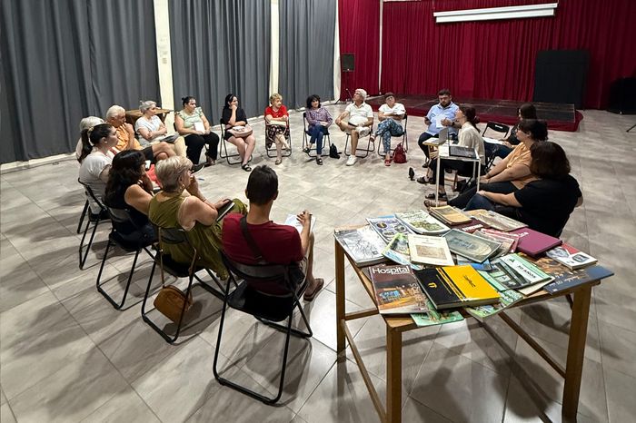 Andrea Ochat Tejiendo Historia: el proyecto colectivo para rescatar la memoria de Sunchales por sus 140 años - 1