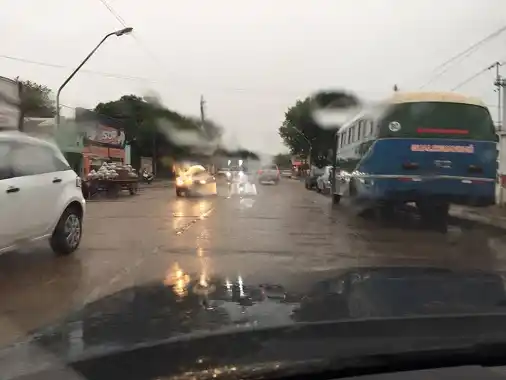 Mañana fresca y con lluvia en Gualeguaychú