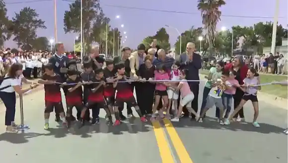 Habilitaron la rotonda  en Progreso, y la pavimentación del acceso a Frontera
