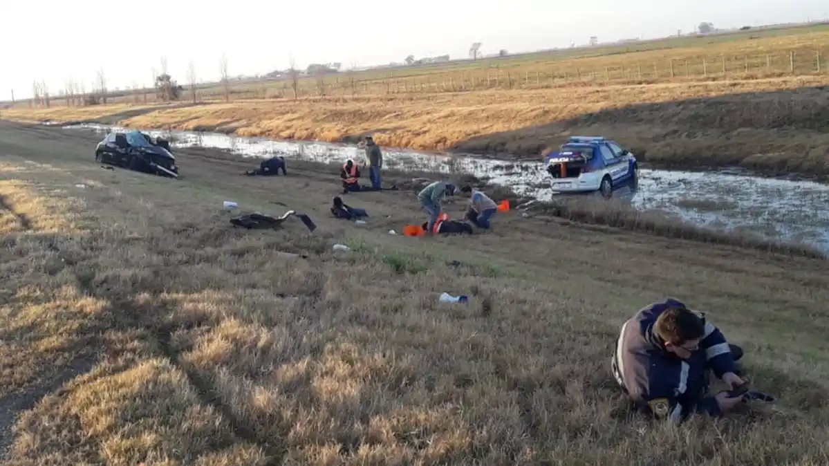 Accidente fatal en la autopista de Córdoba: murió un policía
