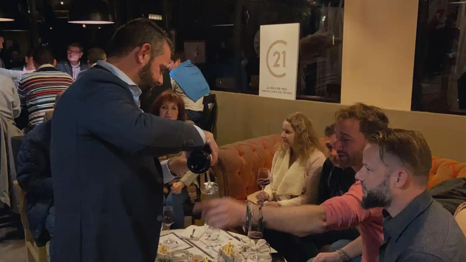 Cata de vinos de Bodega Séptima, organizada por CROAR Emprendimientos y Century 21 Singerling