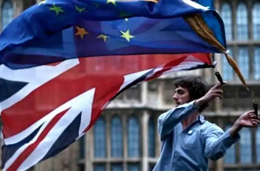 Casi 700.000 británicos perdieron sus empleos por el impacto de la pandemia