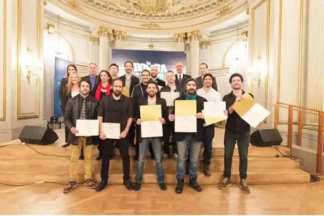 Reconocimiento para La Bomba de Tiempo
