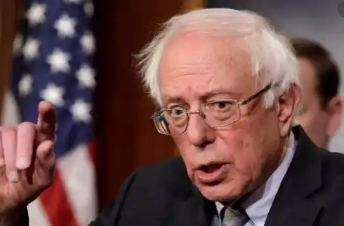 El viejo Bernie Sanders, los prejuicios y las oportunidades para los adultos mayores