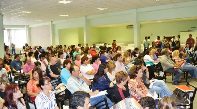 Conciliación obligatoria: el lunes habrá una nueva oferta salarial a gremios docentes