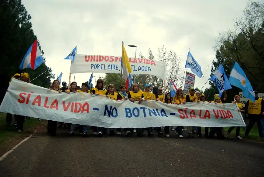 En la novena marcha, la Asamblea exigió al Gobierno que se cumpla el fallo de la Haya