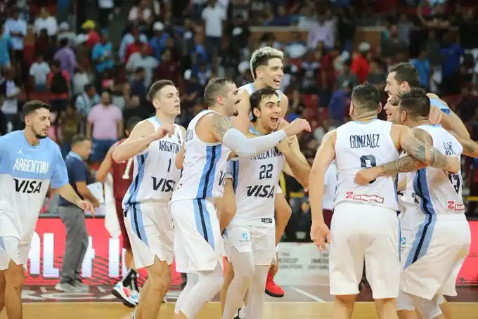 Argentina lo ganó con una notable remontada