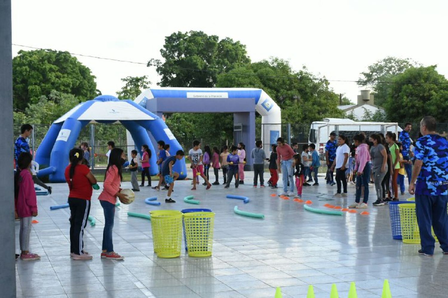 Formosa juega, con
asistencia perfecta de niños