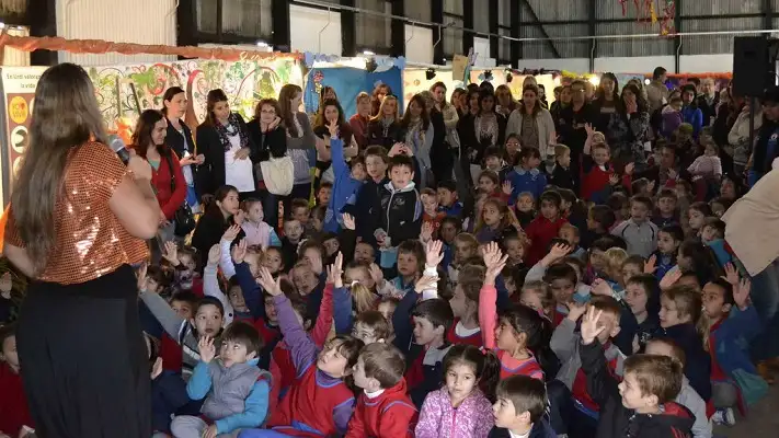 Comenzó a vivirse la Feria del Libro en Urdinarrain