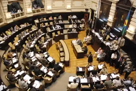 Diputados de Cambiemos confían en apoyo peronista para la reducción de impuestos