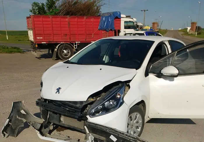 Un hombre herido, tras un choque en la ruta 88
