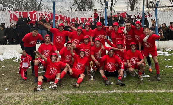 Mitre campeón: el camino hacía el título de un equipo que vuelve a festejar en lo más alto del fútbol local