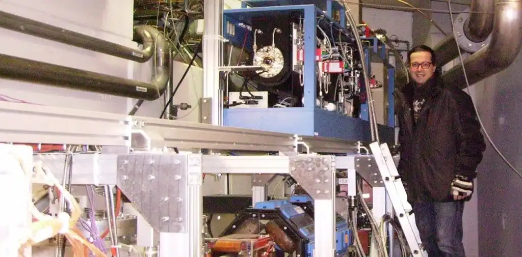 Científico formado en instituciones públicas de Tandil logró detectar ondas de antimateria