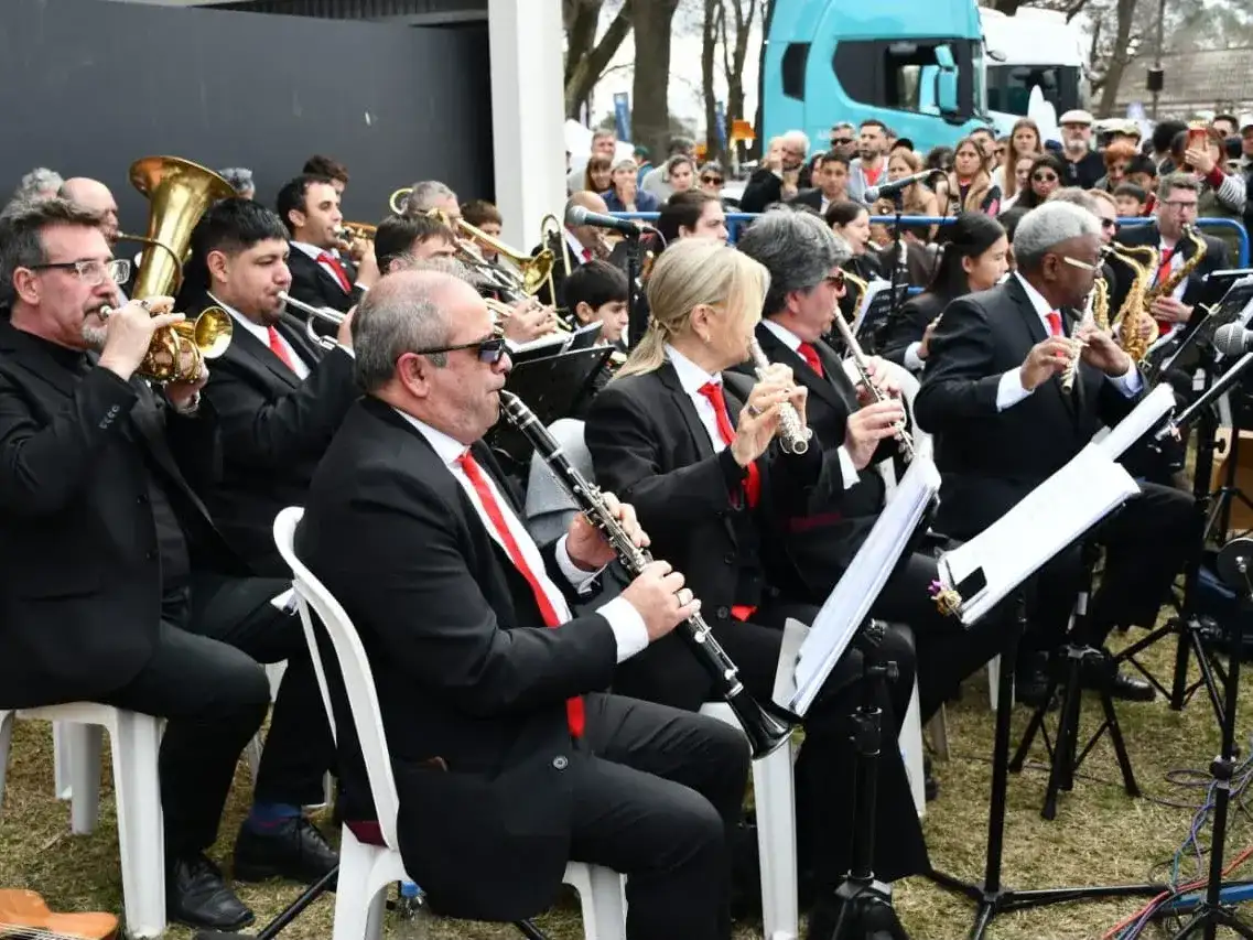 Banda Cayetano Silva